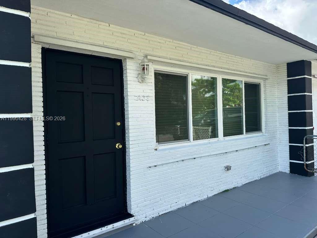 2458 Plunkett Street