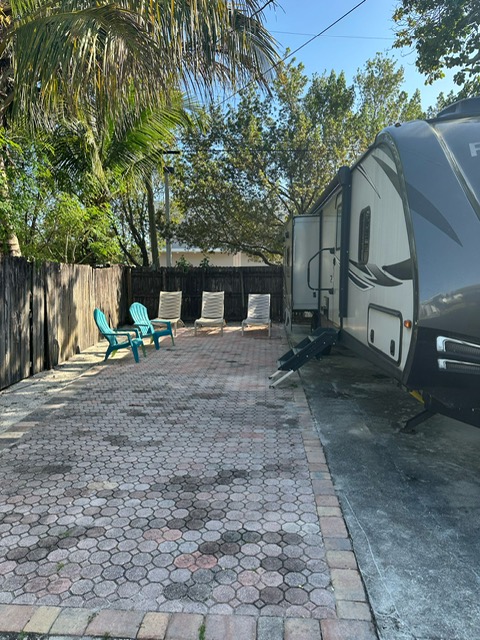 119 North 57th Avenue - 4
