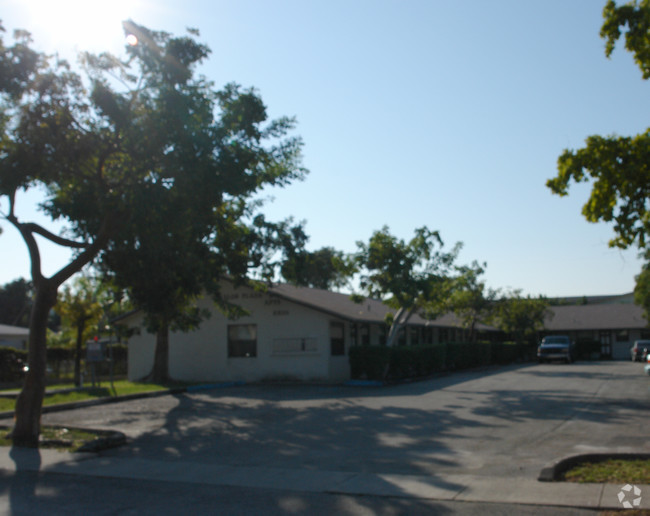 2310 TAYLOR St - Unit 4