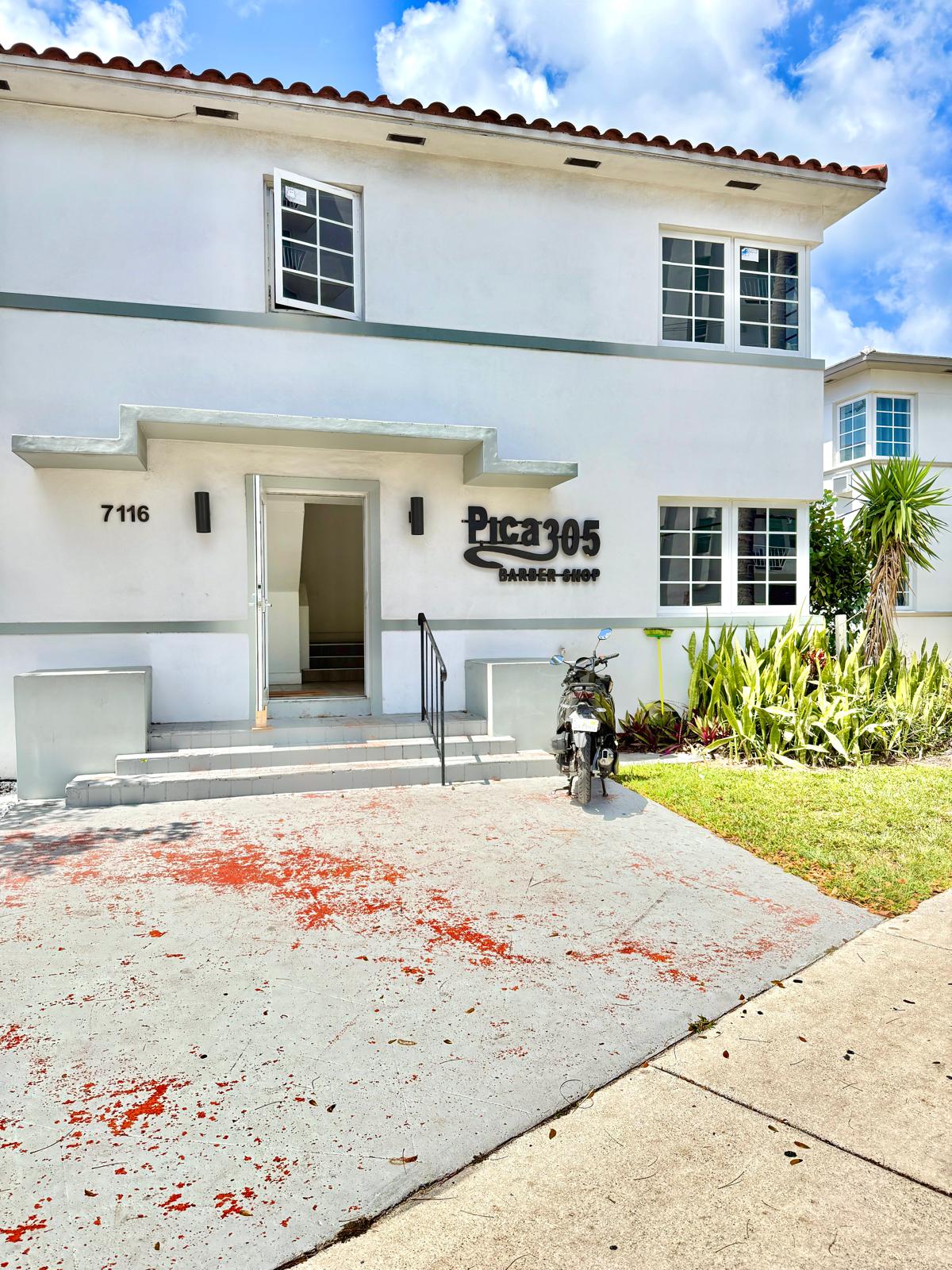 7116 Bay Dr - 01