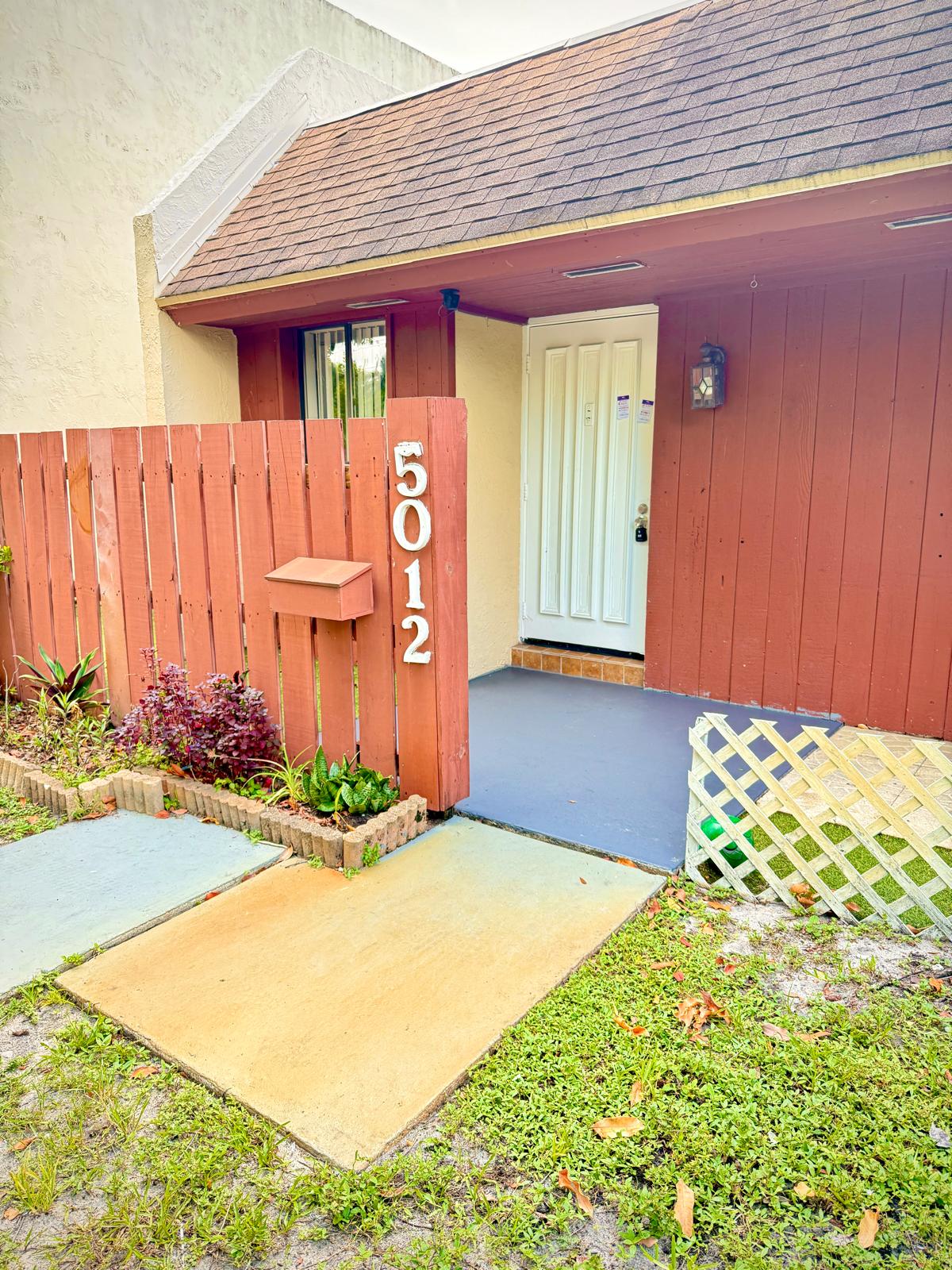 5012 SW 40