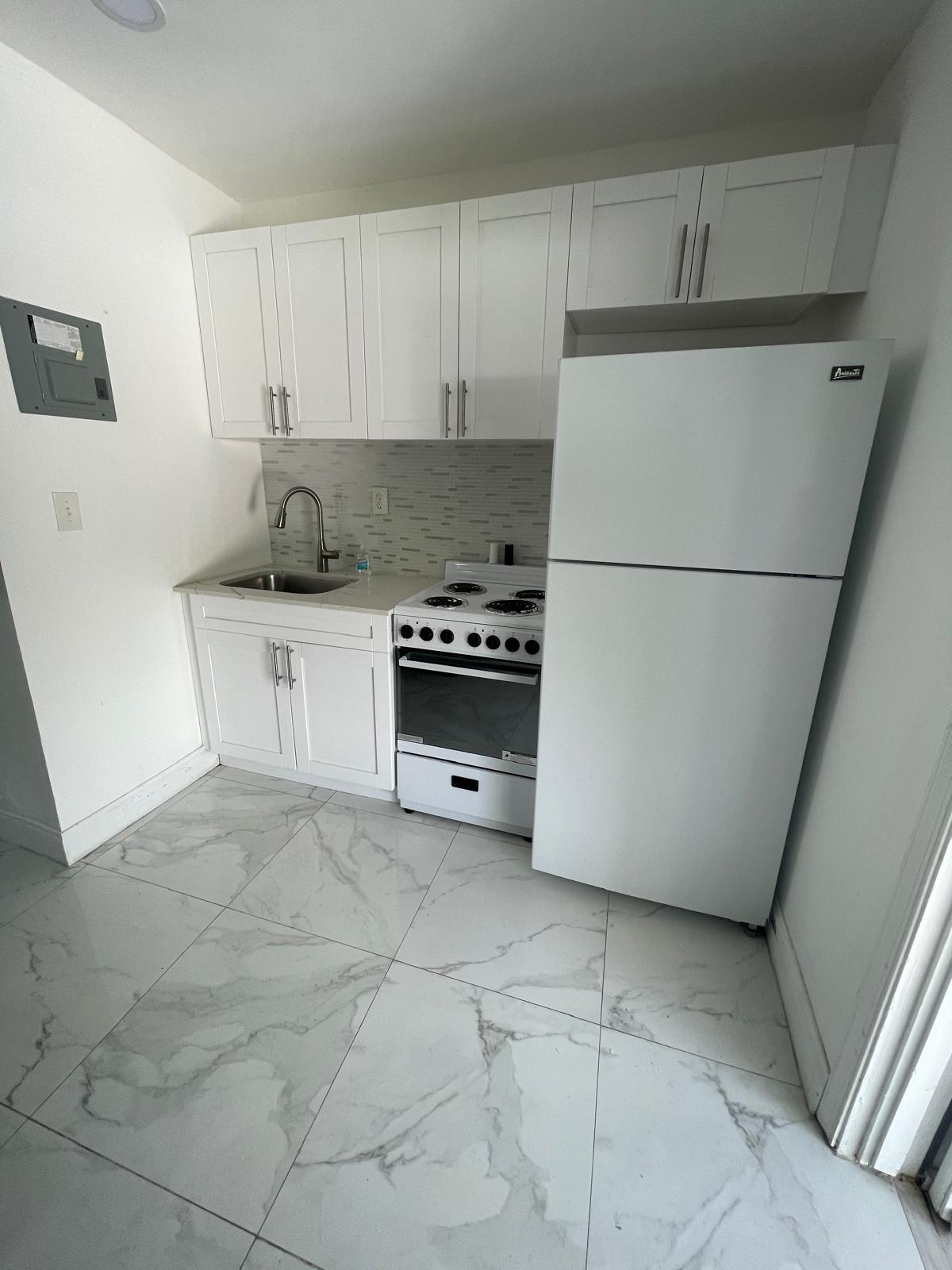 625 South 20th Avenue - 3